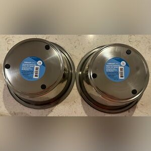 Set of 2 New Medium Size Stainless Steel Pet Bowls (holds 7.6 cups)